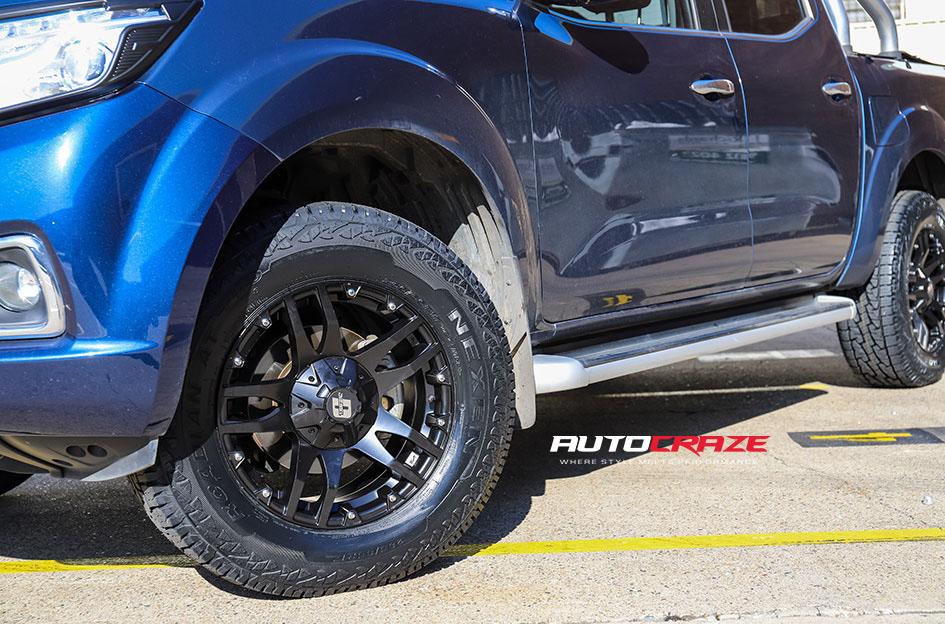 NISSAN NAVARA CLIFF MATTE BLACK